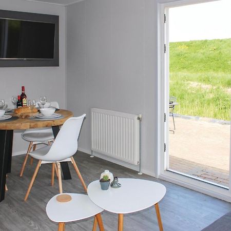 Beautiful Home In Sint-Annaland With Kitchen Zewnętrze zdjęcie