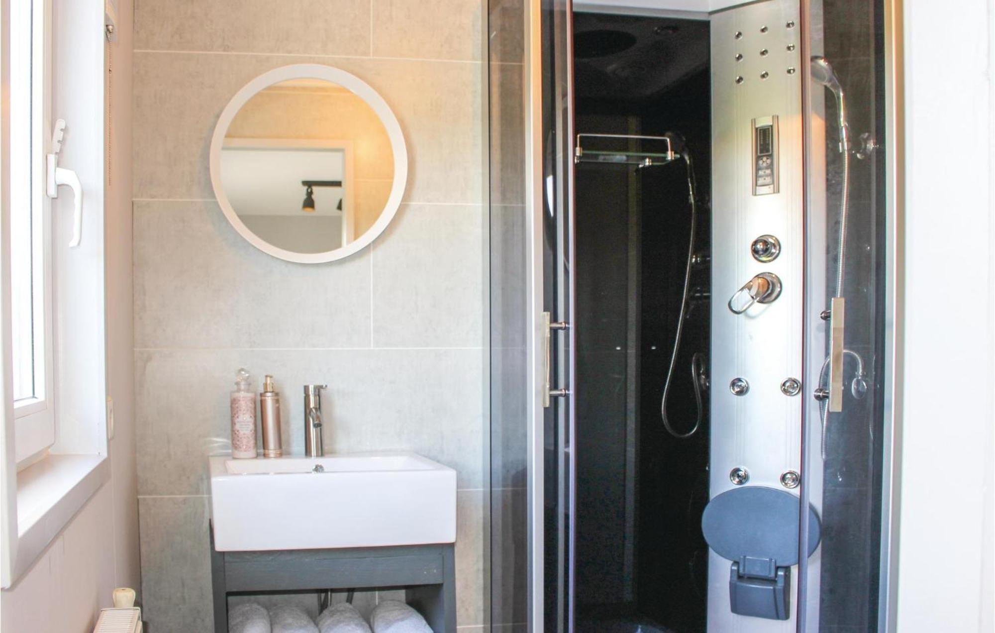 Beautiful Home In Sint-Annaland With Kitchen Zewnętrze zdjęcie
